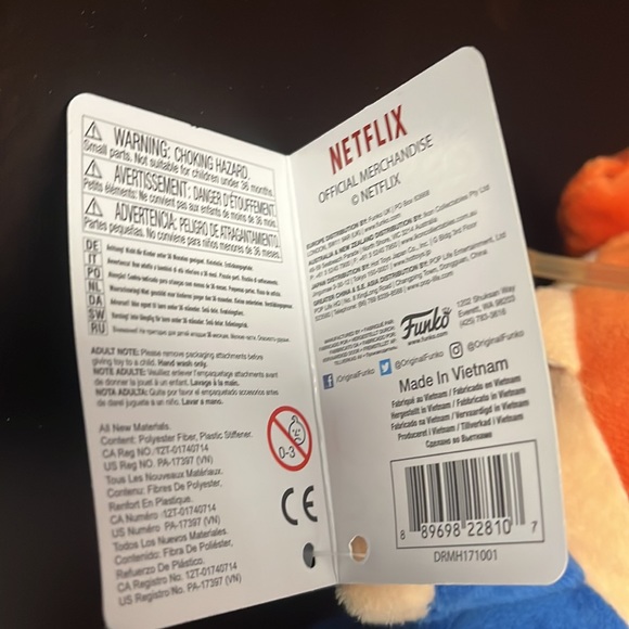 Brand New Stranger Things Funko Plush Barbra - Picture 4 of 5